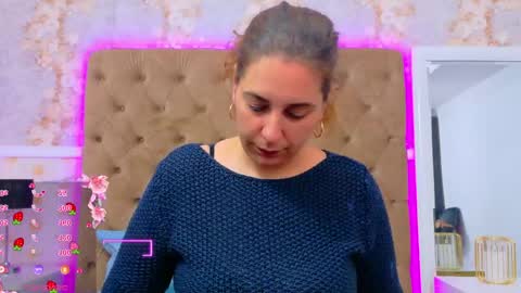 Snapshot of evasinclairr chatting on 04/20/26, 04:26 evasinclairr online show from 04/20/26, 04:26