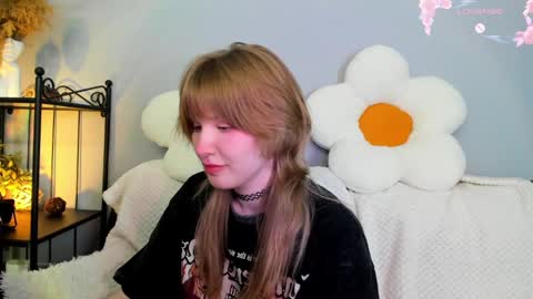 Snapshot of evastevs chatting on 02/16/25, 11:26 Eva online show from 02/16/25, 11:26