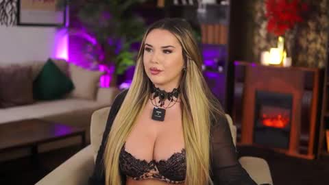 Eva online show from 10/25/25, 03:40