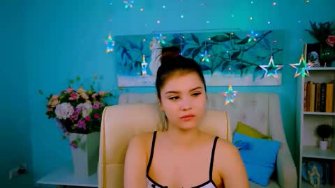 Snapshot of evathopson chatting on 12/04/25, 12:14 Eva next stream - - 1600 UTC2000 online show from 12/04/25, 12:14