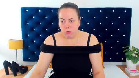 Snapshot of evawetdream chatting on 11/04/25, 06:56 Eva online show from 11/04/25, 06:56