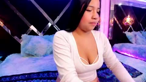  Eva  online show from 06/10/26, 12:37