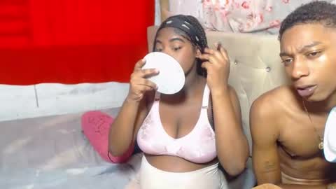 Eva And Emmanuel online show from 06/19/26, 04:22