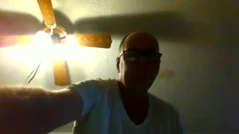 Snapshot of eve1luvsray chatting on 01/02/25, 02:00 eve1luvsray online show from 01/02/25, 02:00