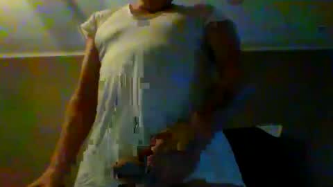 Snapshot of eve1luvsray chatting on 11/01/25, 02:08 eve1luvsray online show from 11/01/25, 02:08