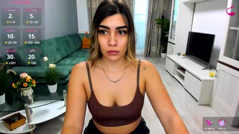 Snapshot of eveeevian chatting on 11/27/25, 10:06 eveeevian online show from 11/27/25, 10:06