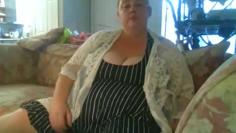 Snapshot of evehaspowers chatting on 10/09/25, 10:52 Eve online show from 10/09/25, 10:52