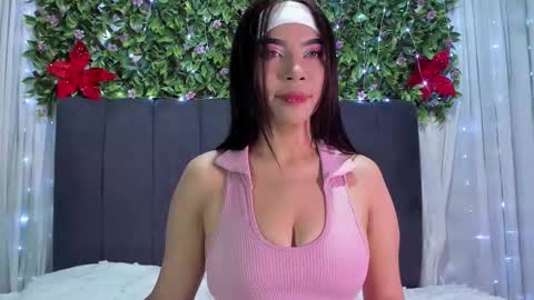 evelin888 online show from 11/22/25, 11:04