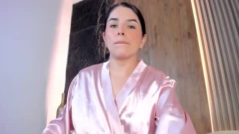 E V E L I N online show from 11/23/25, 02:11