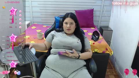 evelin zaens online show from 02/04/25, 07:51