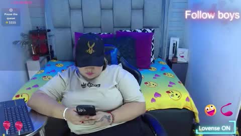 evelin zaens online show from 11/02/25, 01:13