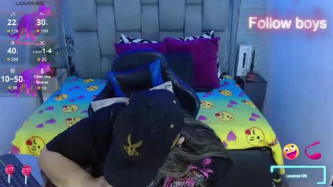 evelin zaens online show from 11/27/25, 05:09