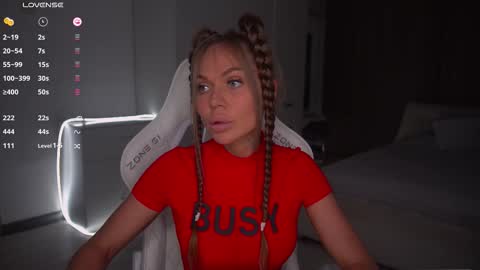 Evelina online show from 10/13/25, 12:49