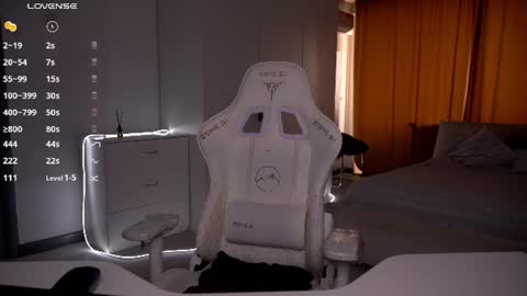 Evelina online show from 07/12/26, 12:07