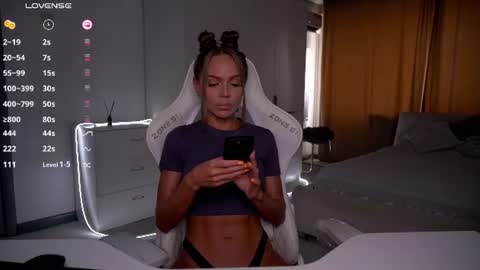 Evelina online show from 07/27/26, 12:12