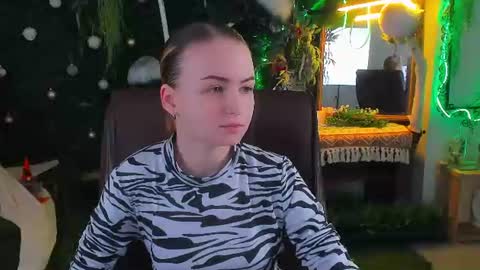 Evelina online show from 06/10/26, 09:08