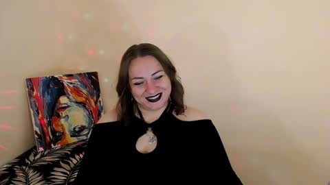 Lydia online show from 09/30/25, 11:54