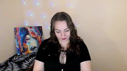 Lydia online show from 10/10/25, 09:47