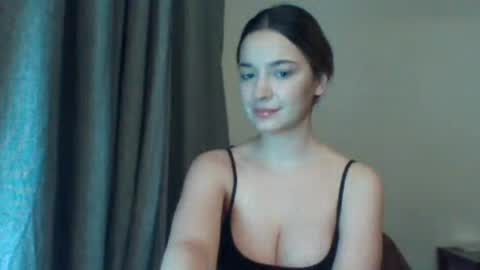EvelinaMagnetic online show from 04/19/26, 06:10