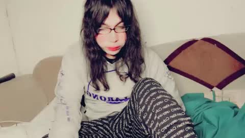 Snapshot of evelyn420521 chatting on 01/21/25, 05:38 evelyn420521 online show from 01/21/25, 05:38