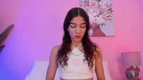 Snapshot of evelyn__rose1 chatting on 02/26/26, 06:29 evelyn__rose1 online show from 02/26/26, 06:29