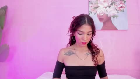 Snapshot of evelyn__rose1 chatting on 03/11/26, 06:03 evelyn__rose1 online show from 03/11/26, 06:03