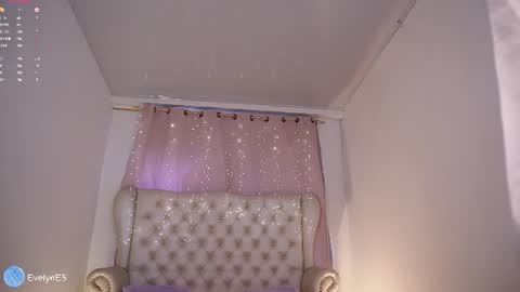 evelyn evelyn online show from 07/23/26, 04:27