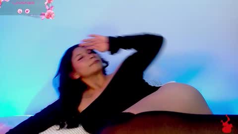 Snapshot of evelyn_flores1 chatting on 03/20/26, 03:00 online show from 03/20/26, 03:00