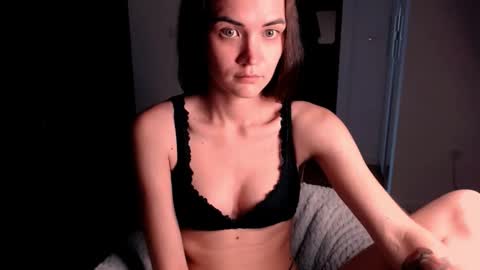 Evelyn online show from 09/21/25, 03:46