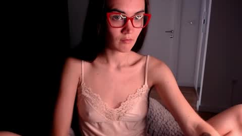 Snapshot of evelyn_gg chatting on 05/11/26, 09:59 Evelyn online show from 05/11/26, 09:59