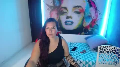 Juliana online show from 01/11/25, 07:27