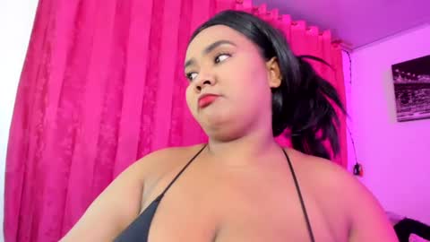 Evelyn Sandoval online show from 07/07/26, 01:30