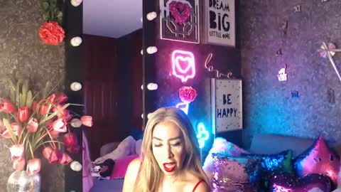 EvelynaGrey online show from 12/02/24, 08:30