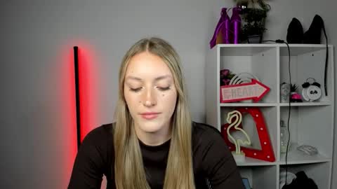 evelynblond online show from 05/19/26, 12:44