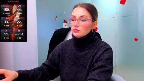 evelyne_rose online show from 12/17/24, 06:13