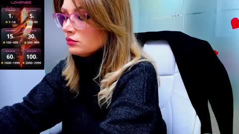 evelyne_rose online show from 01/16/25, 06:25