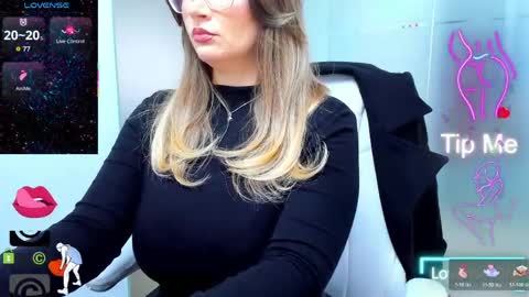 evelyne_rose online show from 04/09/26, 05:07