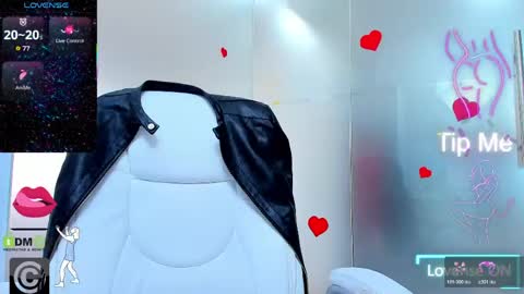 evelyne_rose online show from 05/04/26, 05:14