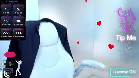 evelyne_rose online show from 06/09/26, 05:19