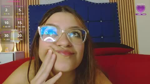 Snapshot of evelynfire2 chatting on 11/19/25, 06:41 evelynfire2 online show from 11/19/25, 06:41