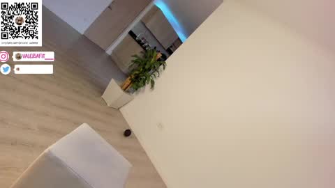 Snapshot of evelynfit chatting on 03/05/25, 10:32 EVELYN  instagram valeriafit    0NLYFANS private valeria  TWITT  evelynvaleria30 online show from 03/05/25, 10:32