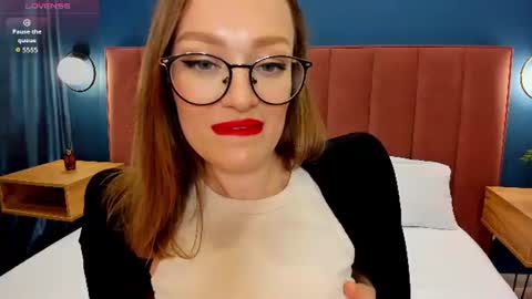 Evelyn online show from 06/12/26, 01:59
