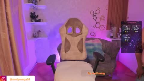 Snapshot of evelynvega0 chatting on 11/04/25, 03:16 Bigboobs Evelyn Vega online show from 11/04/25, 03:16