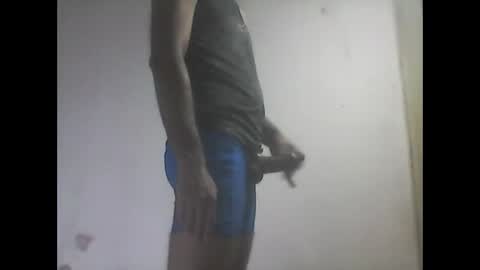 Snapshot of everaldosantos chatting on 01/03/25, 01:48 everaldosantos online show from 01/03/25, 01:48