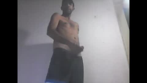 Snapshot of everaldosantos chatting on 01/10/25, 01:10 everaldosantos online show from 01/10/25, 01:10