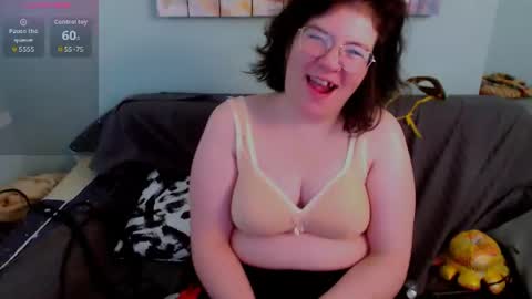 Everly online show from 06/22/26, 12:13