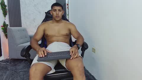 Snapshot of evessinn chatting on 09/27/25, 07:19 luis online show from 09/27/25, 07:19