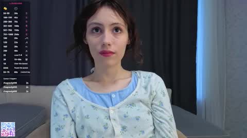 Naomi online show from 10/25/25, 04:20