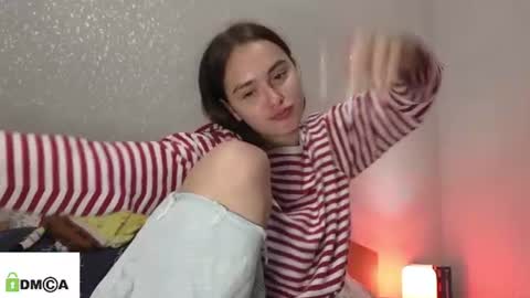 evi_woow online show from 06/13/26, 09:46