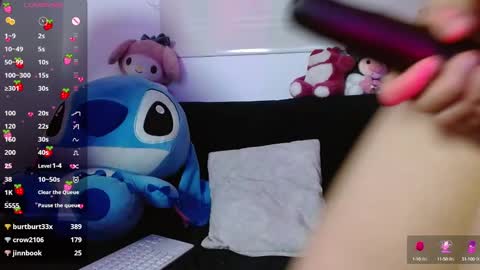 Evie Cloud online show from 01/25/25, 08:53